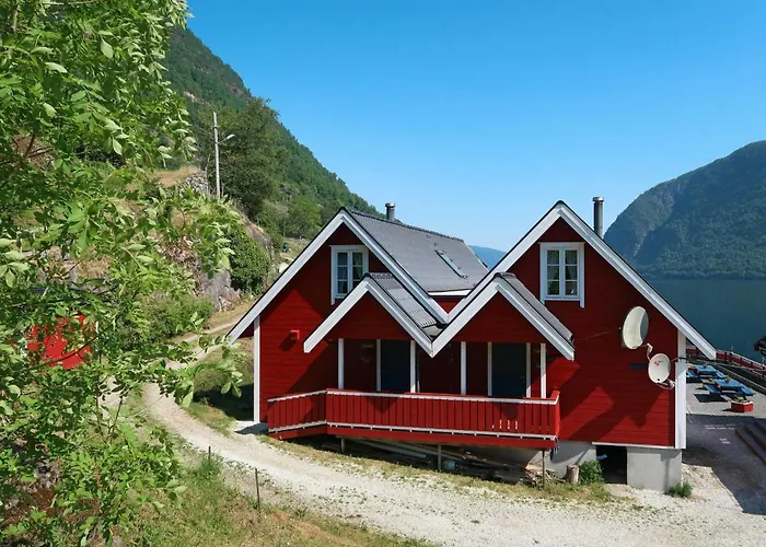 Jambueggi By Interhome Arnafjord