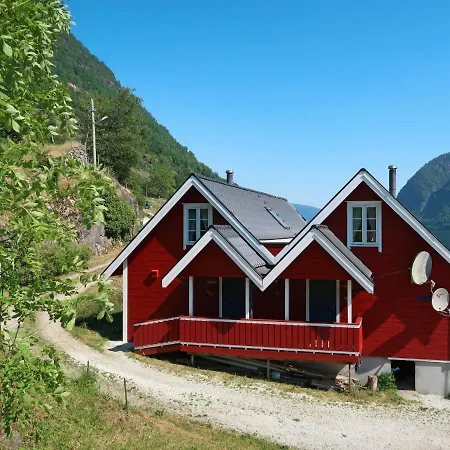 Jambueggi By Interhome Arnefjord